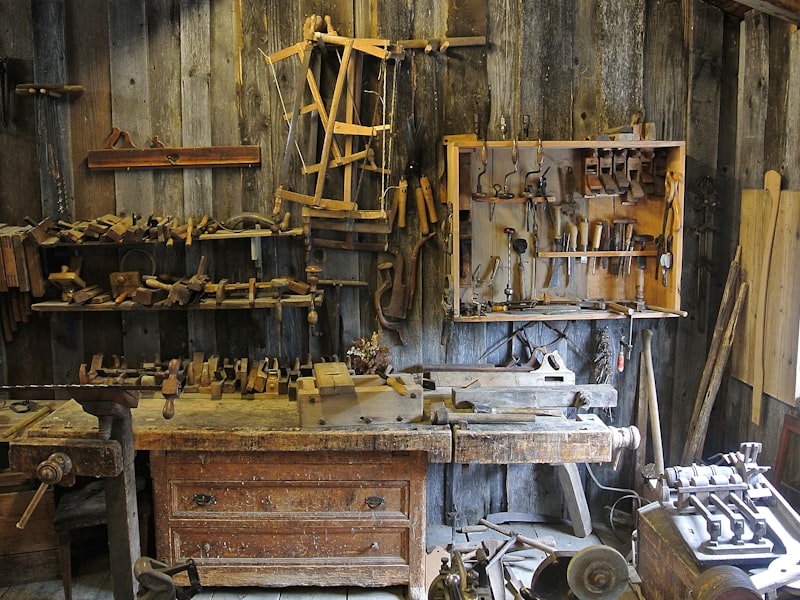 Heavy-Duty Workbench schematic